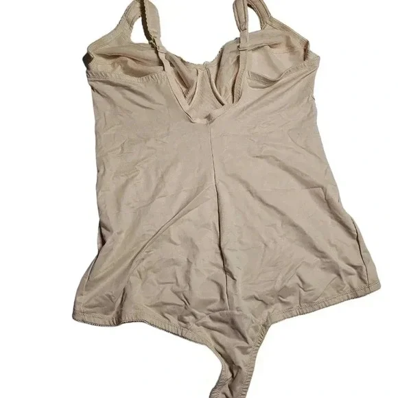 Kymaro Bottom Shaper 42DD NWT - Picture 4 of 4